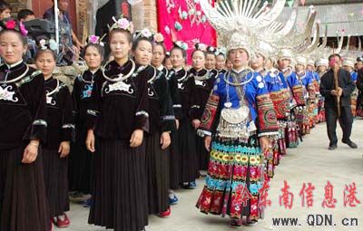 ��ɽ�����ϲ�^�����¹������DƬ����