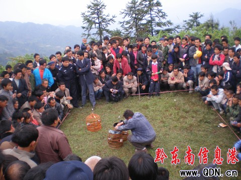 ��ɽ�h�����l�����Ļ����_Ļ���M�D��