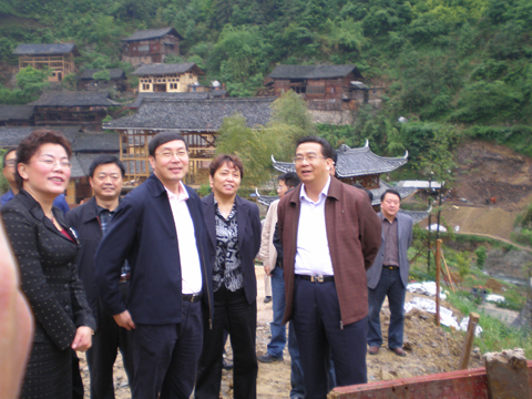 劉曉凱視察“兩基”迎“國檢”和醫(yī)衛(wèi)工作