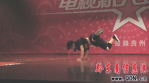 ������F�ݡ��ݼ��x��  �ഺ��ӣ��M�D��