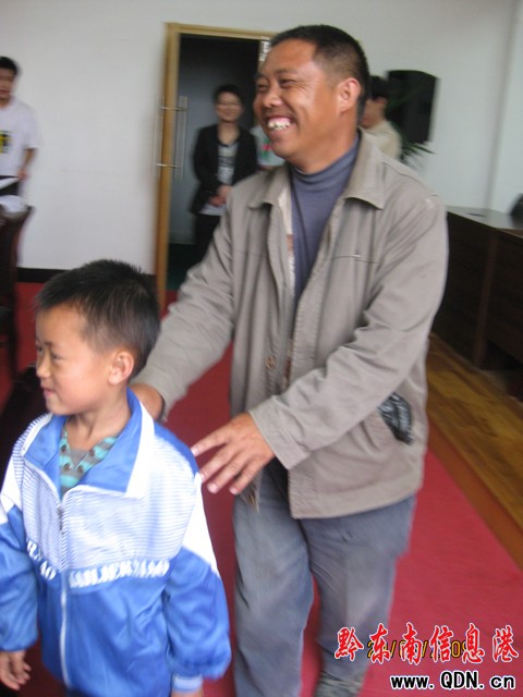 �F(tu��n)��ί������� 20�����؃�ͯ�����Լ��ļ�