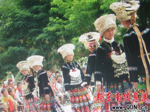 “花”開有聲 甕牙小學(xué)的“花朵”悄然綻放