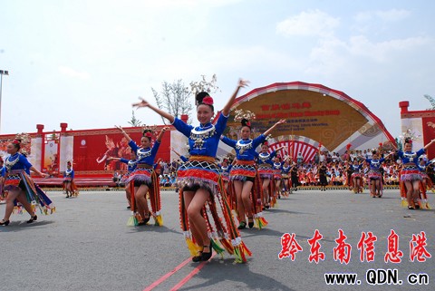 ��կ�\�u�衰�ɶ������|�Ļ���չ�ݣ��M�D��