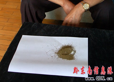 “貴州怪杰”唐世友 破解劉謙懸賞百萬魔術