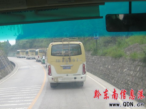 愛心常在 腳高車隊免費接送三棵樹考生參加中考