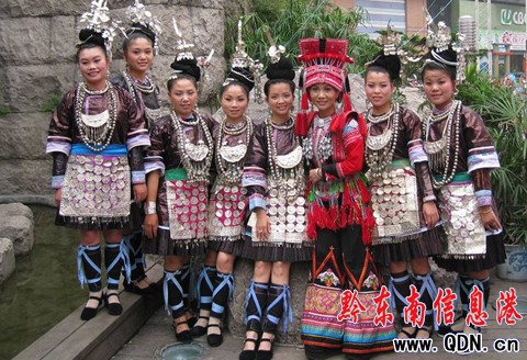 第二屆“非遺節”小黃侗族女歌班載譽歸來