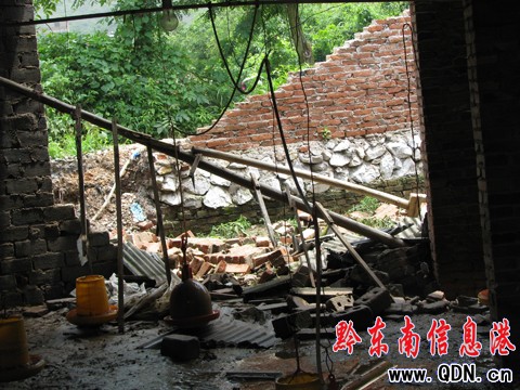 (追蹤)暴雨席卷養雞場 4萬只雞被淹死