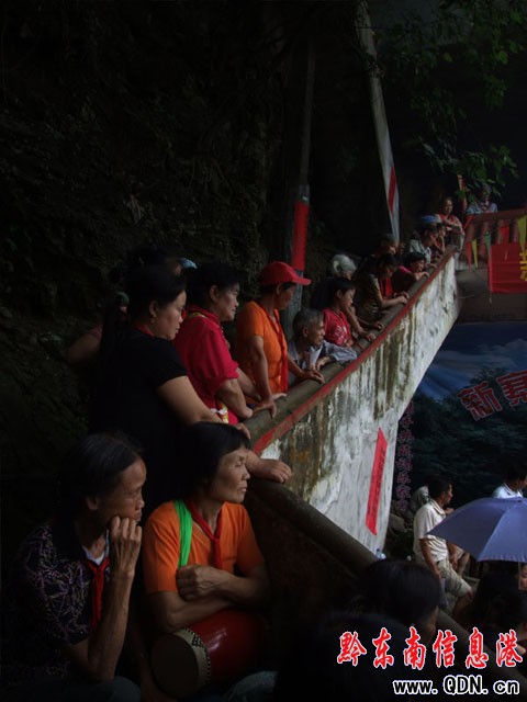 三穗祈福節(jié) 游客上萬人(圖)