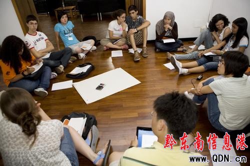 15�q����Ů���ڡ�J8���������¶�����D��