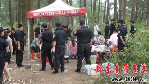 “刀鋒突擊隊”出擊 搗毀“搖包谷籽”賭窩