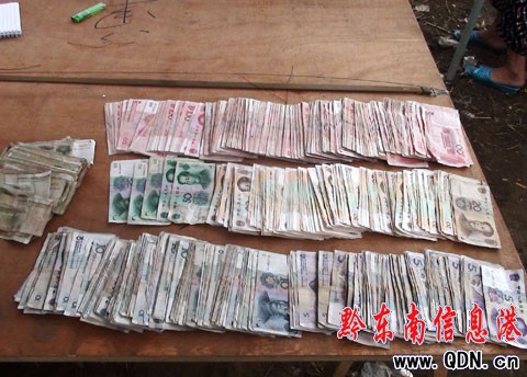 “刀鋒突擊隊”出擊 搗毀“搖包谷籽”賭窩