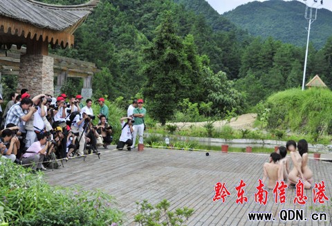 ����ˮ���ˡ����w�zӰ���˶�ɭ�֜�Ȫ�_��