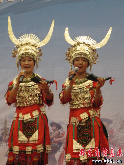 �P��W(xu��)Ժ�e�С�һ��һ������(chu��ng)������l(f��)�Ѓxʽ