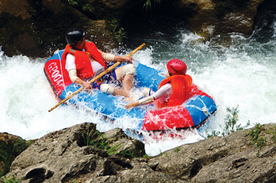 �����ϻ����l(f��)�� �ο͐�(��i)Ư�����D��