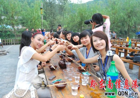 ����С���ڄP�ﶱ��կ�g��һ�ã��M�D��