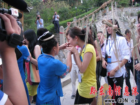 ����С���ڄP�ﶱ��կ�g��һ�ã��M�D��