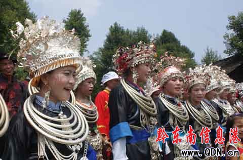 貴州省侗族地區(qū)傳統(tǒng)歌會(huì)“趕歌節(jié)”開幕(圖)