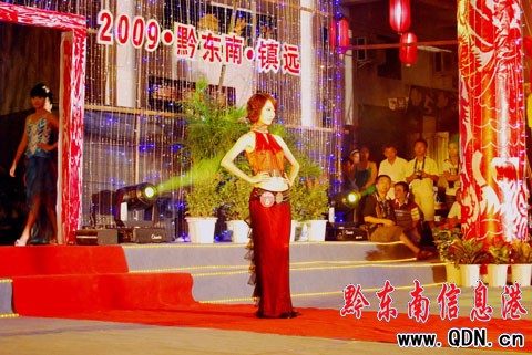 ������С�㡱��ِ֮���������Y�����M�D��