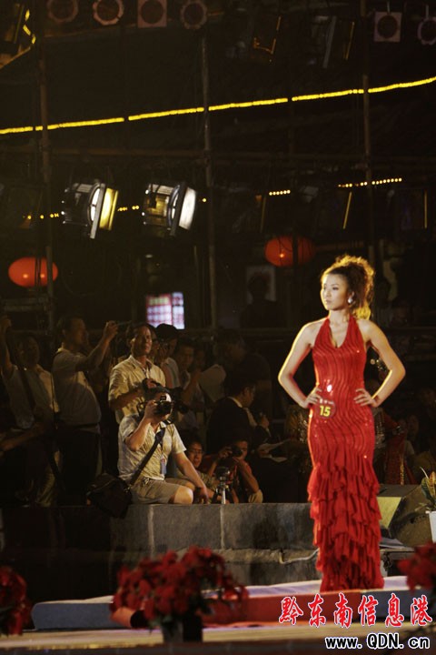 ������С�㡱��ِ֮���������Y�����M�D��