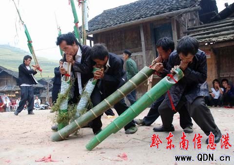 ����ͬ��ӭ��һ��һ�ȵġ����׹������M�D��