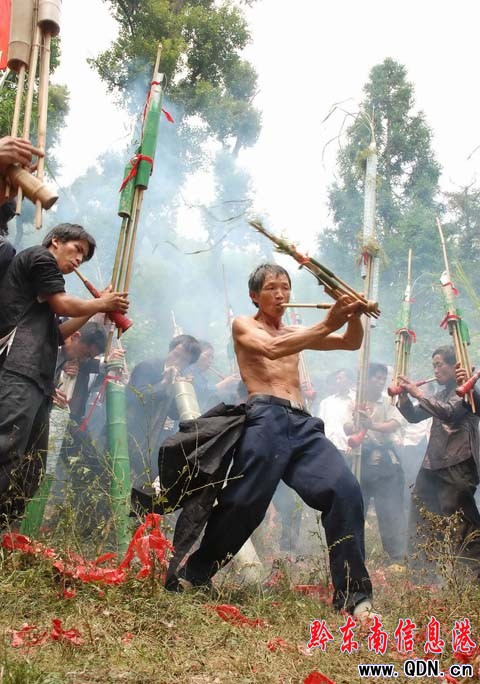 ����ͬ��ӭ��һ��һ�ȵġ����׹������M�D��