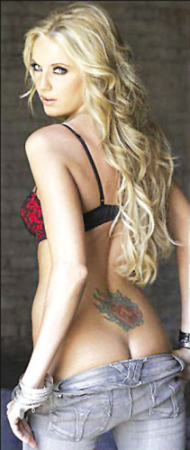 ����29�qŮ�Tʿ���I����Ю�ɫ������(�M�D)