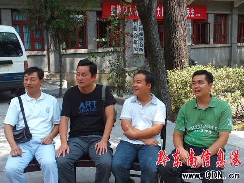 讓青春在基層燃燒(圖)