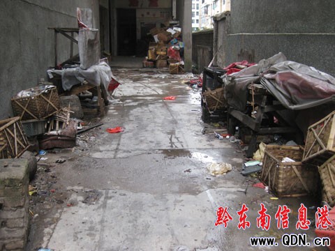 �Ůʿ���@�ӵĭh���¾�סֻ�����ˣ����M�D��