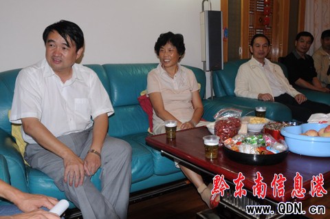 ��ί��(sh��)ӛ�����Aο��(w��n)�ϸɲ����M�D��