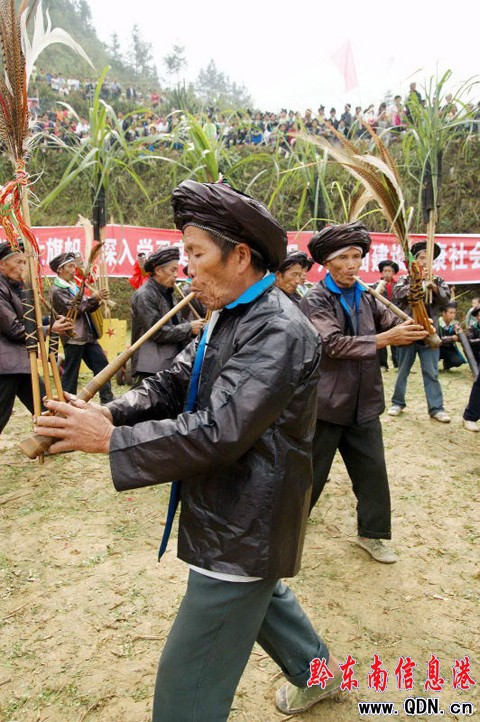 �Ľ������ϲӭ�׌��J�Ϲ����M�D��