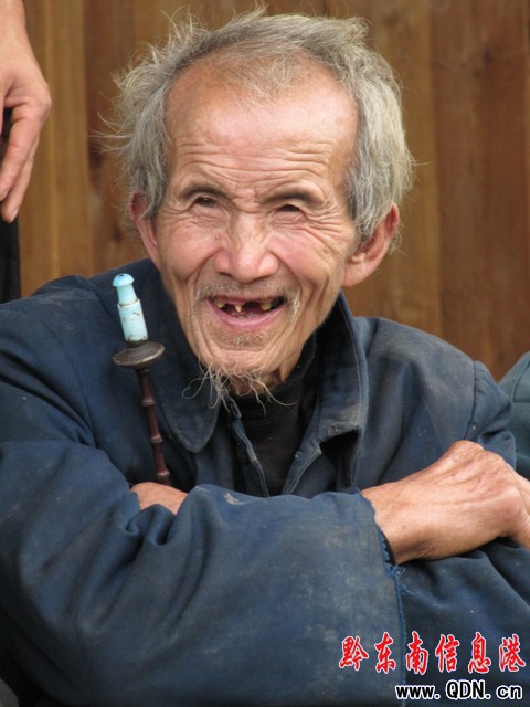 �Ž�������կ����Ц�����������M�D��