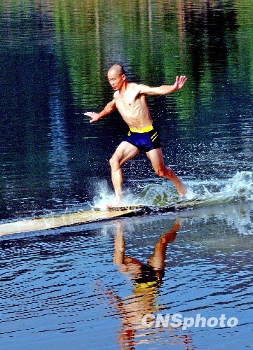 �W����������ɮ����ˮ��Ư���^��