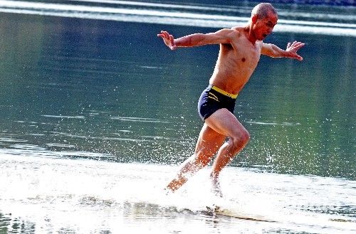 �W����������ɮ����ˮ��Ư���^��