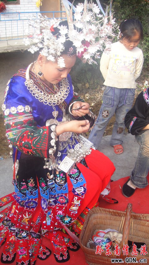 ������C���������ϵġ�ʷ��(sh��)�����D��