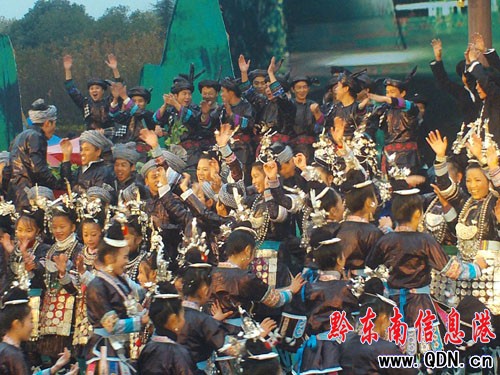 ����ԭ���B�@�Gʡ�� ���I���c���僺Ůͬ��