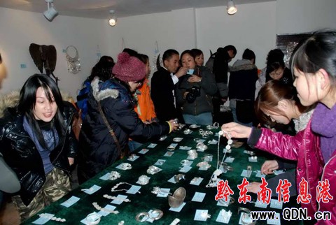 ��ɽ�������y���������ˇ���M�D��