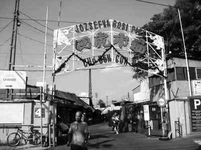 歐洲華商屢遭盤查 高調(diào)露富引連鎖效應(yīng)(圖)