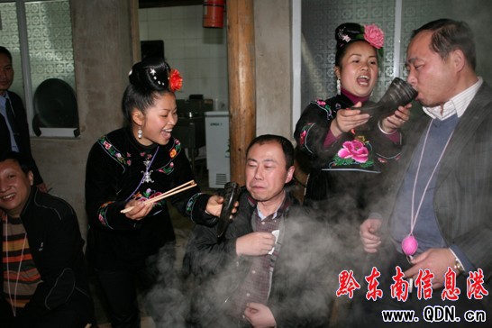 游客青睞“西江千戶”苗寨“農家樂”(組圖)