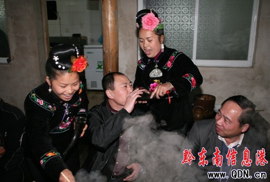 游客青睞“西江千戶”苗寨“農家樂”(組圖)