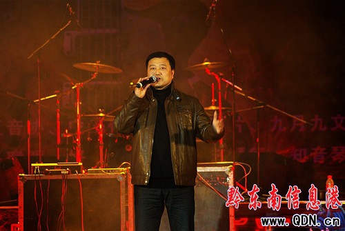 我州音樂(lè)人鄭建安放歌“貴州現(xiàn)代音樂(lè)匯”