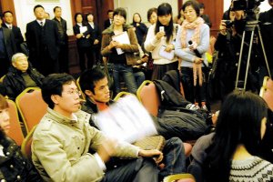 �����I�ҳ��Y3.53�|Ԫ�����Ϻ�54�׺�լ(�D)