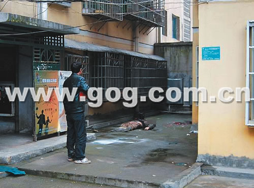 8���˴� С͵ʧ�։��ǣ��D��