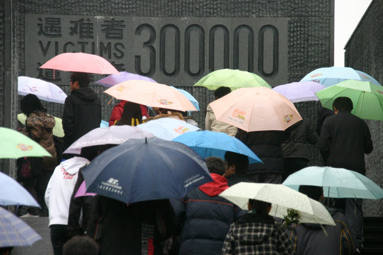 �Ͼ����e�к�ƽ����(hu��)����30�f(w��n)���yͬ��(�M�D)