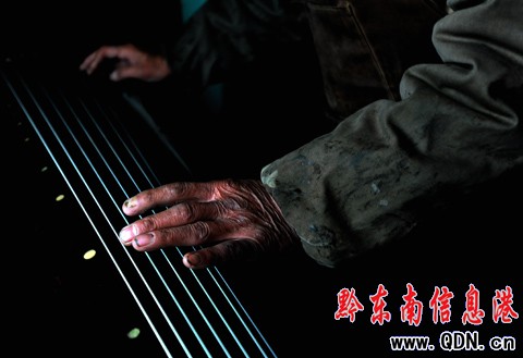 �Sƽ�ݾGƺ�壺��ɽ��̎���َ����M�D��