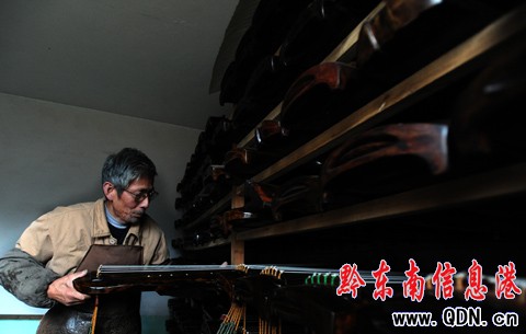 �Sƽ�ݾGƺ�壺��ɽ��̎���َ����M�D��