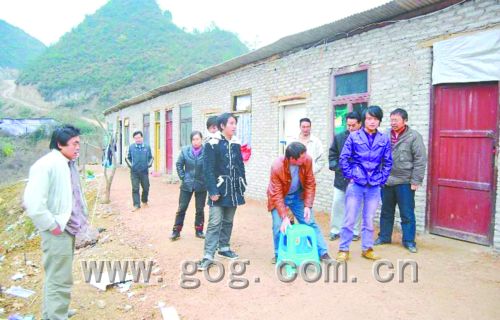 �ɻ�3���]�õ�һ���X���D��