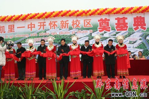 �P��һ����У�^�_�� 