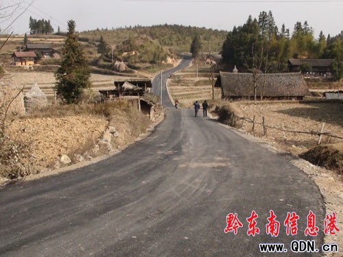 Ͷ�Y1083�f ������ʯ��·���쌢�������M�D��