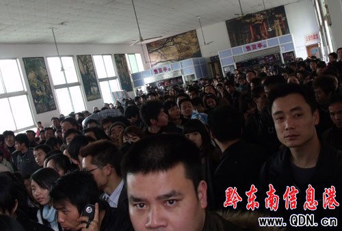 �P���F·���\(y��n)���F(xi��n)�״θ߷壨�M�D��