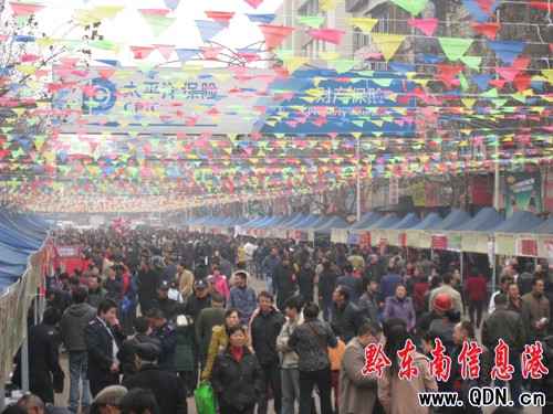 �P����;͘I(y��)��Ƹ��(hu��) �F(xi��n)��(ch��ng)�ṩ5000��(g��)��λ���D��